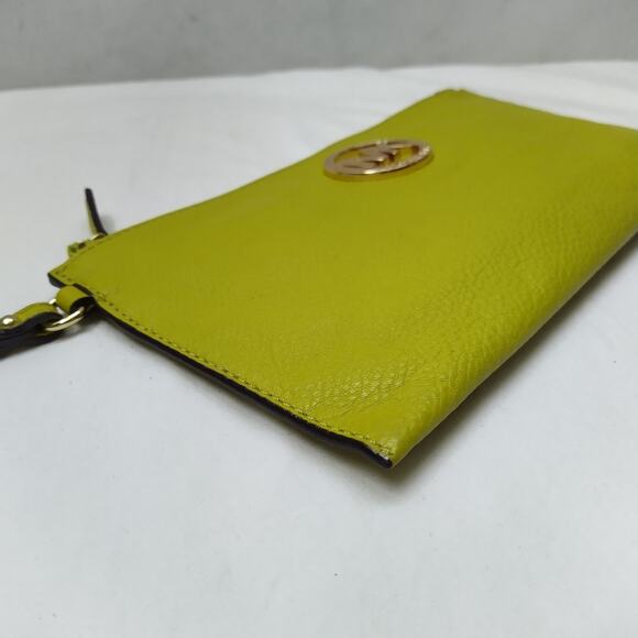 Michael Kors Green Leather Zipper Closure Credit Card Wristlet Wallet - Picture 8 of 11